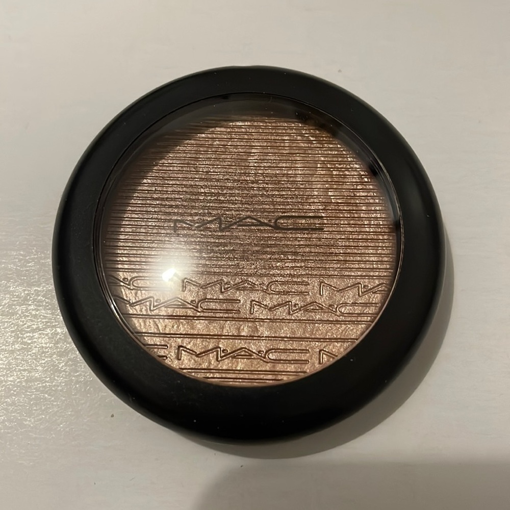 Mac Extra Dimension Skinfinish - Superb 💫🧁